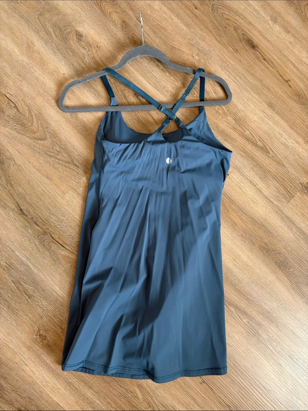 N/A blue athletic